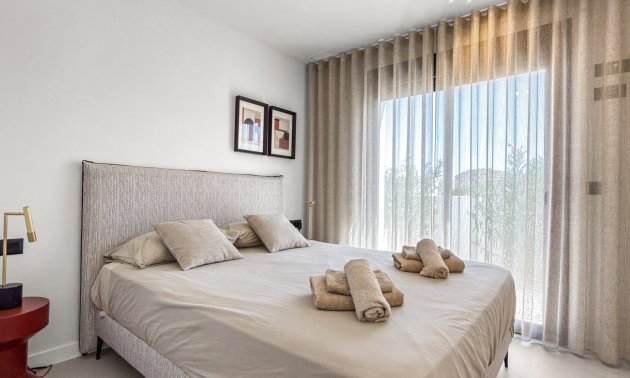 Resale - Villa -
Ciudad Quesada - Pueblo Lucero