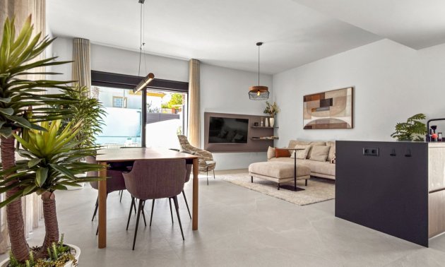 Resale - Villa -
Ciudad Quesada - Pueblo Lucero
