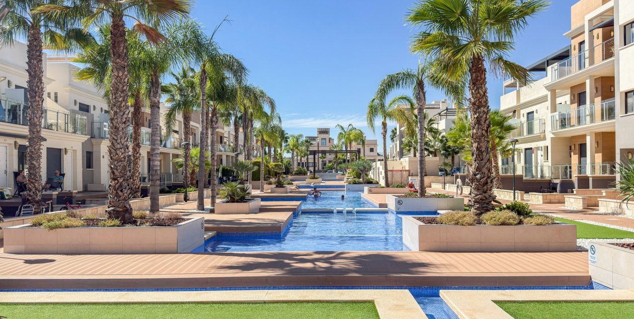 Resale - Duplex -
Orihuela Costa - La Zenia