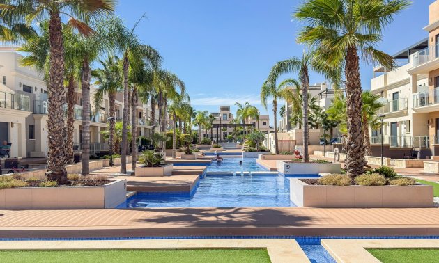 Resale - Duplex -
Orihuela Costa - La Zenia