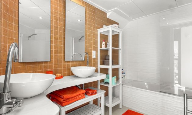 Resale - Duplex -
Orihuela Costa - La Zenia