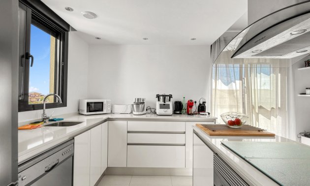 Resale - Duplex -
Orihuela Costa - La Zenia