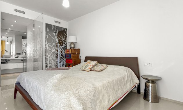 Resale - Duplex -
Orihuela Costa - La Zenia