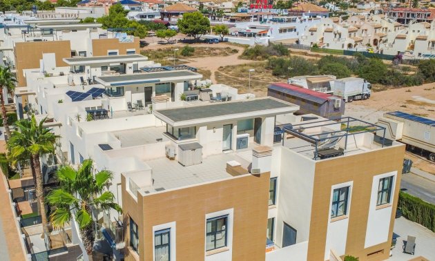 Resale - Duplex -
Orihuela Costa - La Zenia