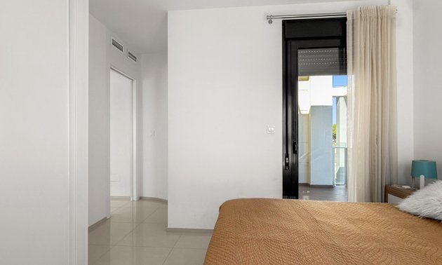 Resale - Duplex -
Orihuela Costa - La Zenia