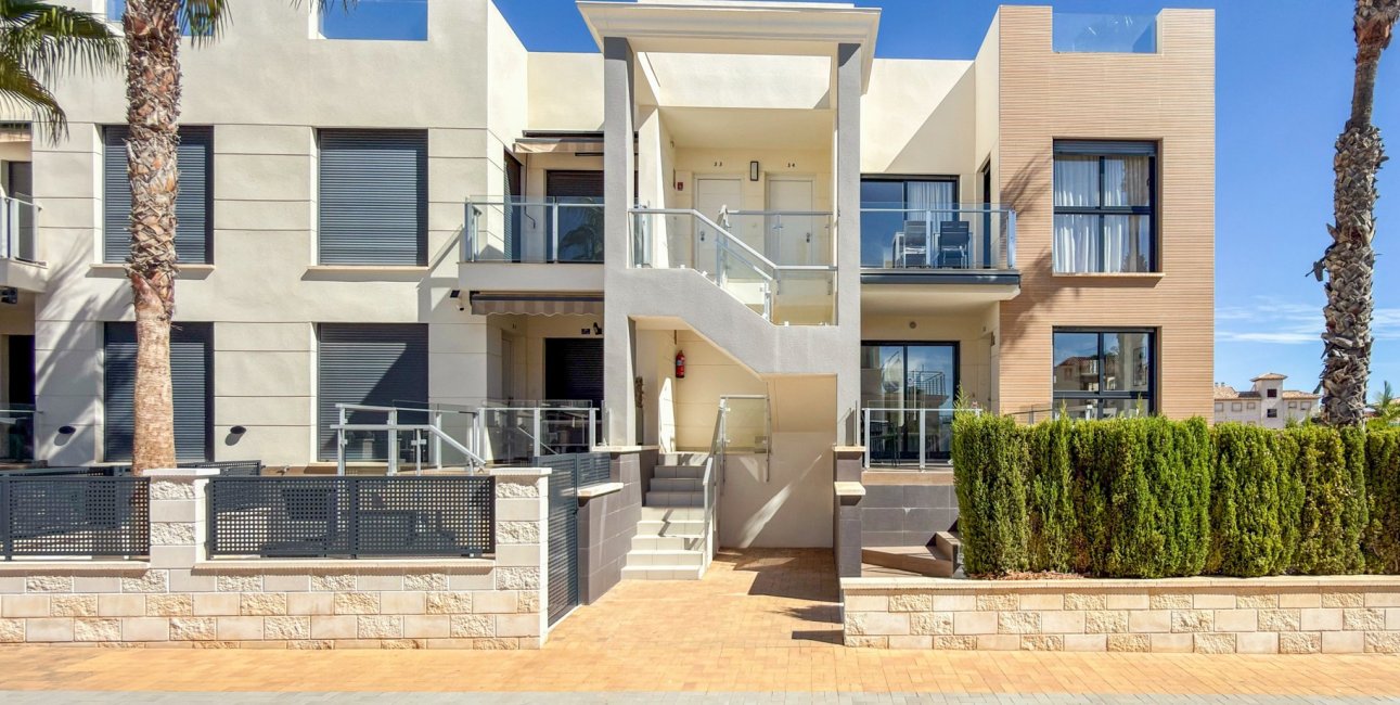 Resale - Duplex -
Orihuela Costa - La Zenia