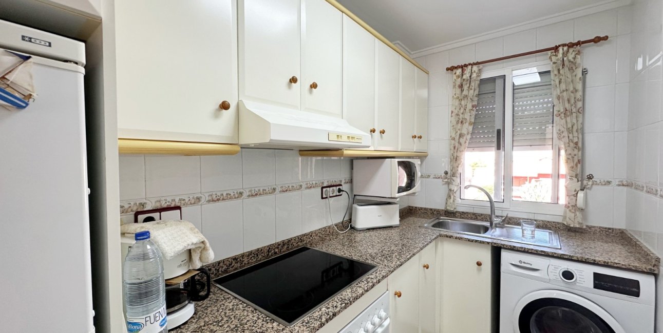 Resale - Apartment / flat -
Torrevieja - Torrevieja - Centre