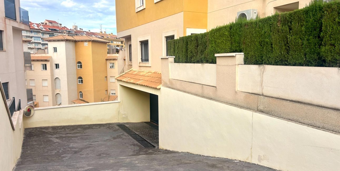 Rynek wtórny - Garaż -
Dehesa de campoamor - Altos de campoamor