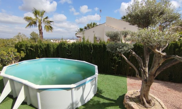Resale - Villa -
Ciudad Quesada - Pueblo Lucero