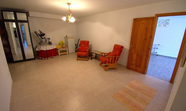Resale - Villa -
Ciudad Quesada - Pueblo Lucero