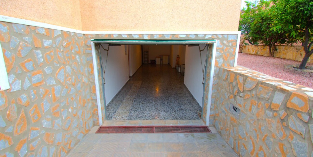 Resale - Villa -
Ciudad Quesada - Pueblo Lucero