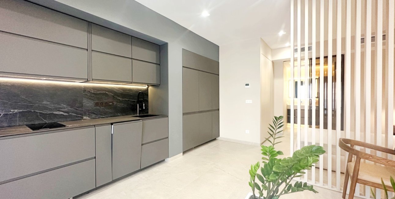 Resale - Apartment / flat -
Torrevieja - Playa Los Locos