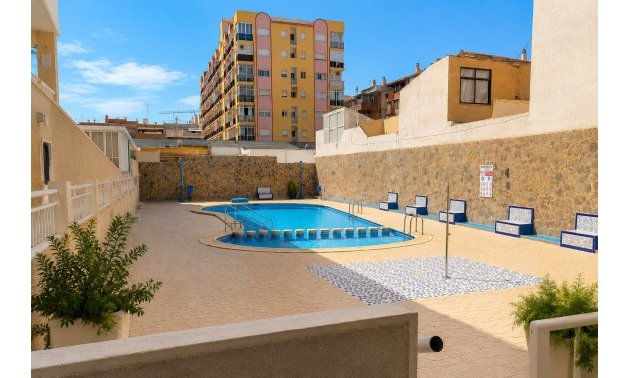 Resale - Apartment / flat -
Torrevieja - Playa Los Locos