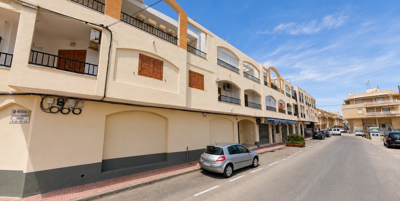 Resale - Apartment / flat -
Torrevieja - Playa Los Locos