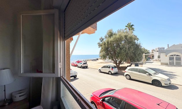 Resale - Apartment / flat -
Torrevieja - Playa de los Naufragos