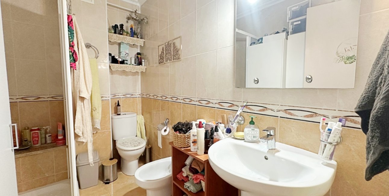Resale - Apartment / flat -
Torrevieja - Playa de los Naufragos