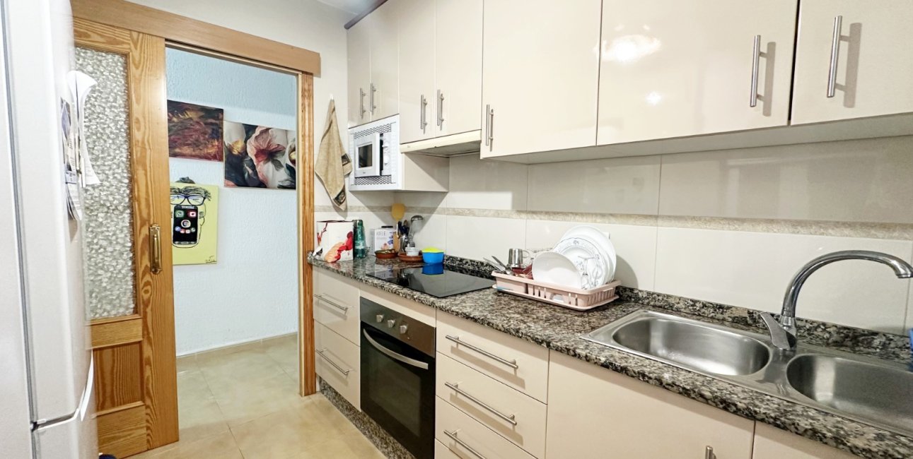 Resale - Apartment / flat -
Torrevieja - Playa de los Naufragos