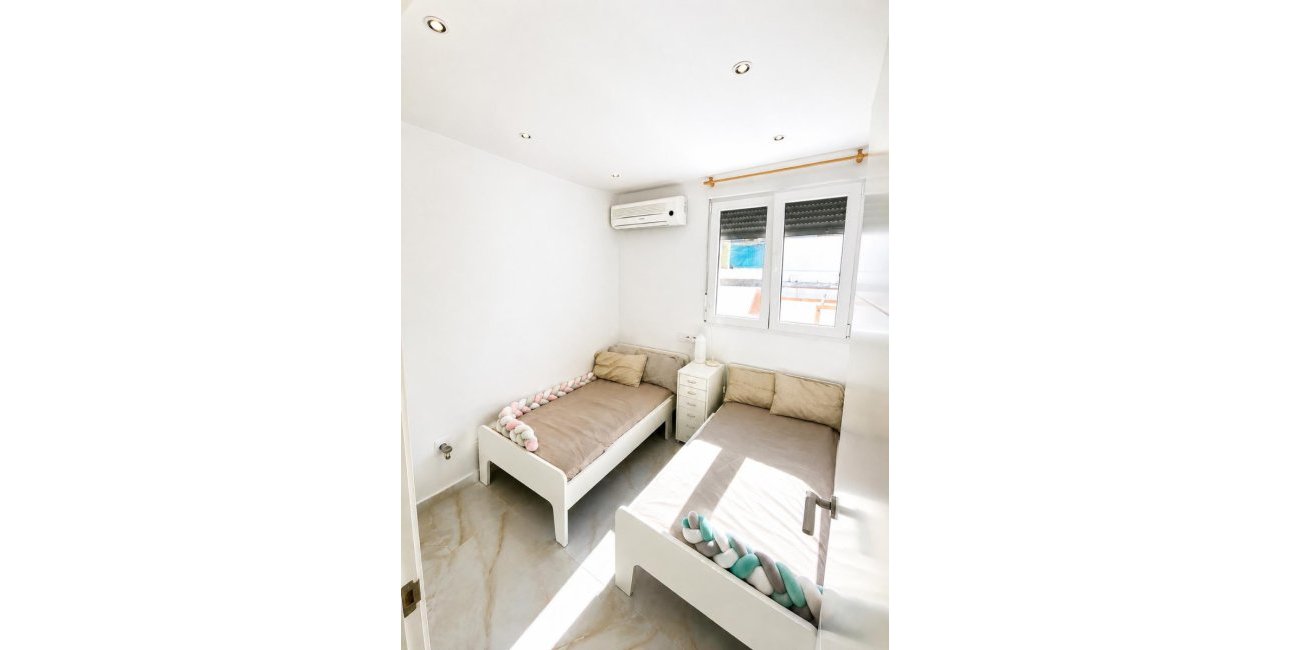Resale - Townhouse -
Orihuela Costa - Los Balcones