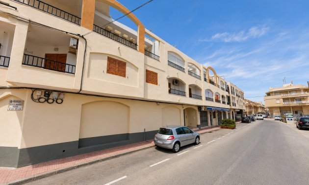 Resale - Apartment / Duplex -
Torrevieja - Cala del palangre