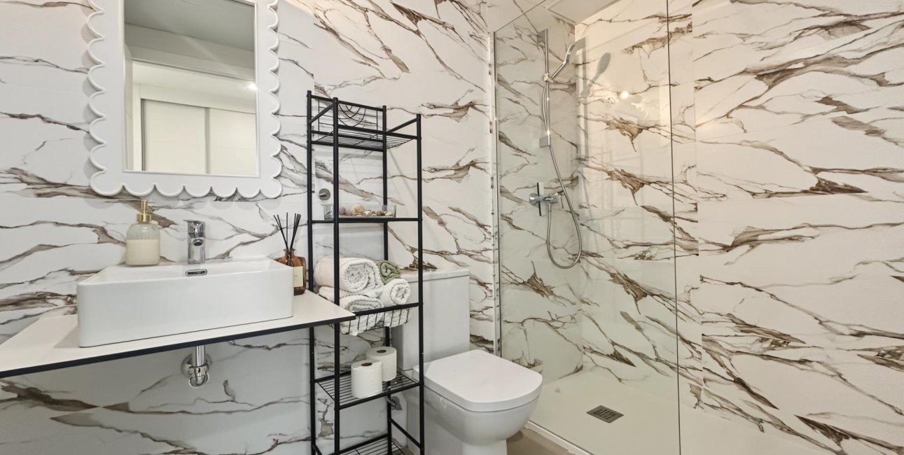 Reventa - Apartamento / piso -
Dehesa de campoamor - Campoamor