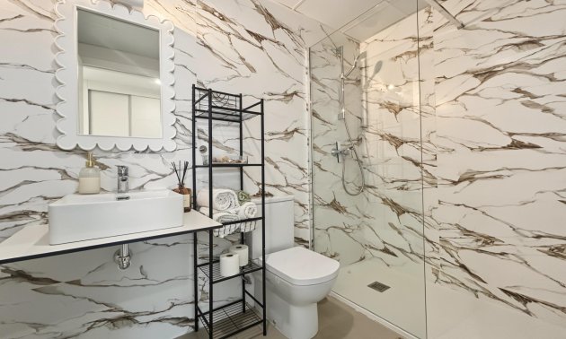 Reventa - Apartamento / piso -
Dehesa de campoamor - Campoamor