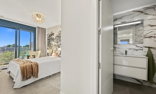 Reventa - Apartamento / piso -
Dehesa de campoamor - Campoamor