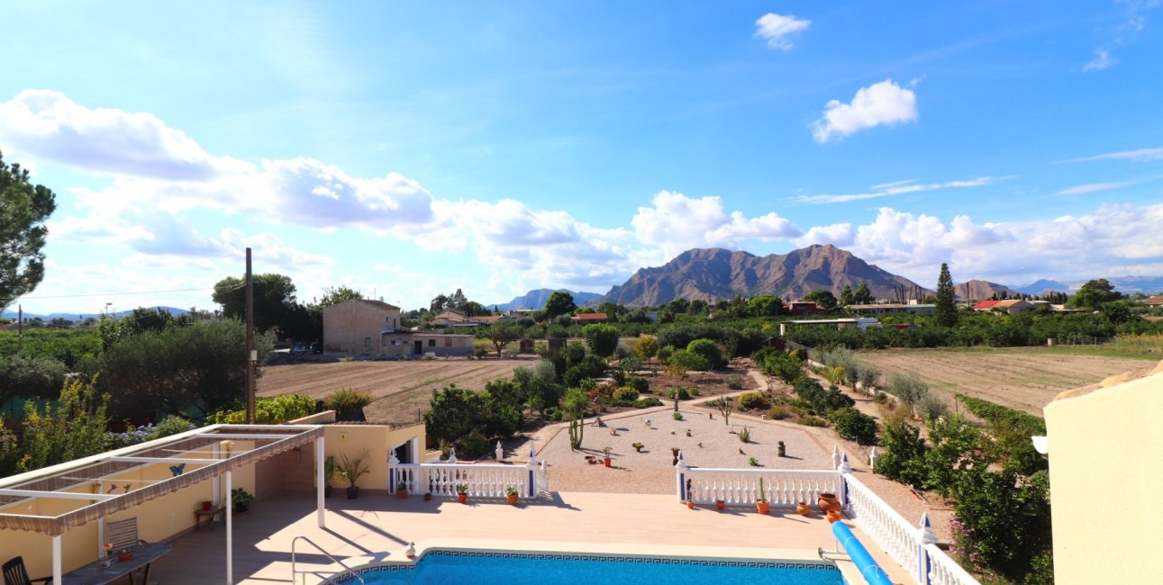 Reventa - Finca -
Rafal - El Mudamiento