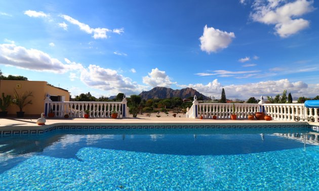 Reventa - Finca -
Rafal - El Mudamiento