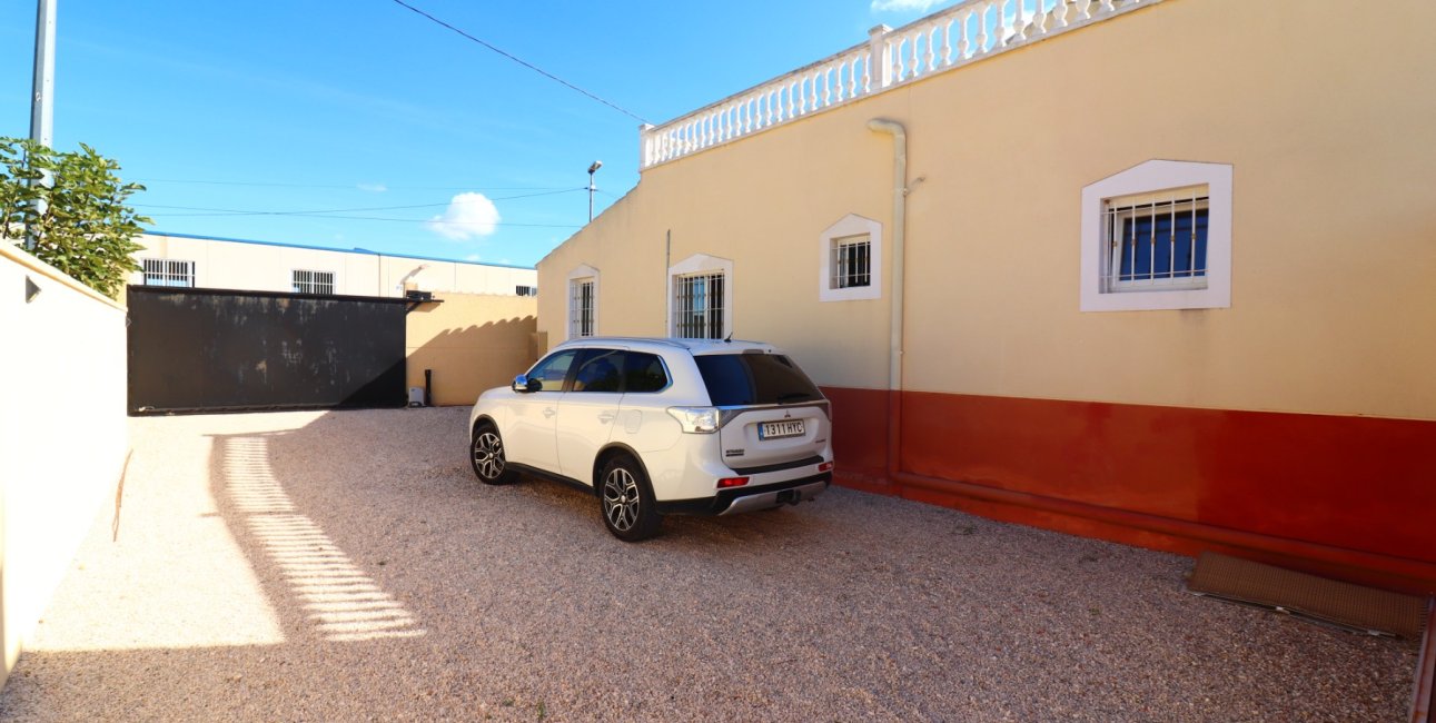 Reventa - Finca -
Rafal - El Mudamiento