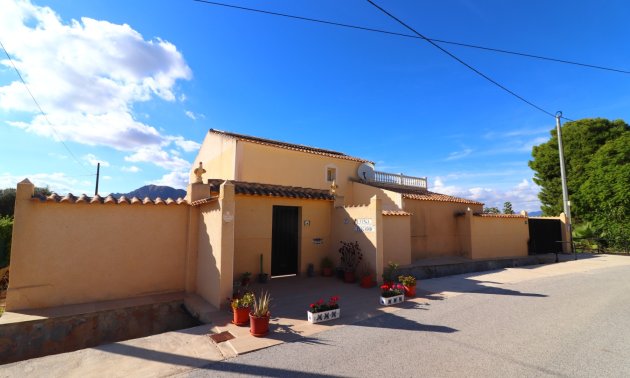 Reventa - Finca -
Rafal - El Mudamiento