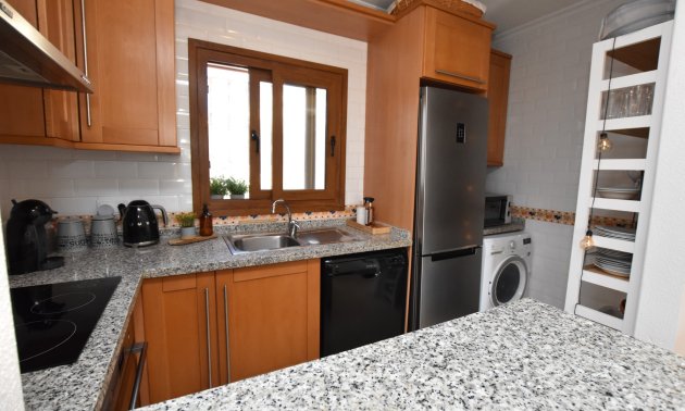 Resale - Bungalow -
Algorfa - La Finca Golf Resort