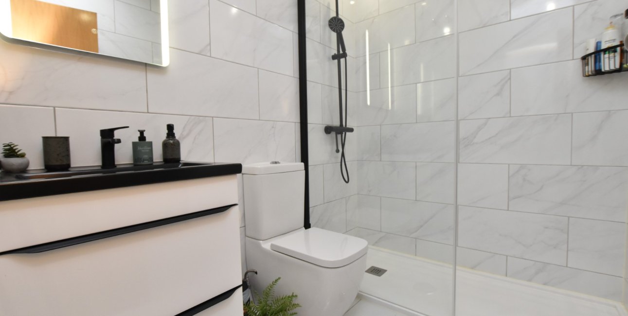 Resale - Bungalow -
Algorfa - La Finca Golf Resort