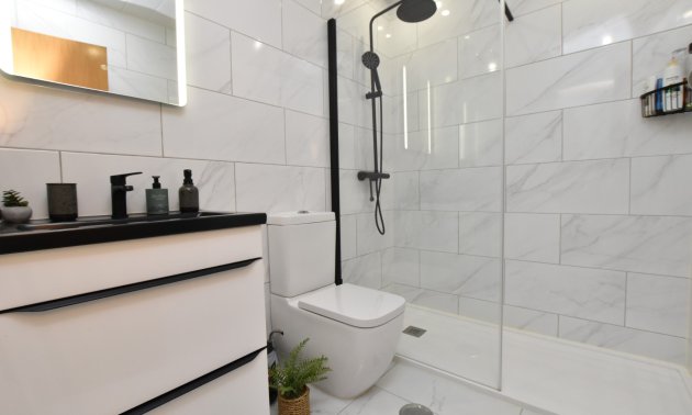 Resale - Bungalow -
Algorfa - La Finca Golf Resort
