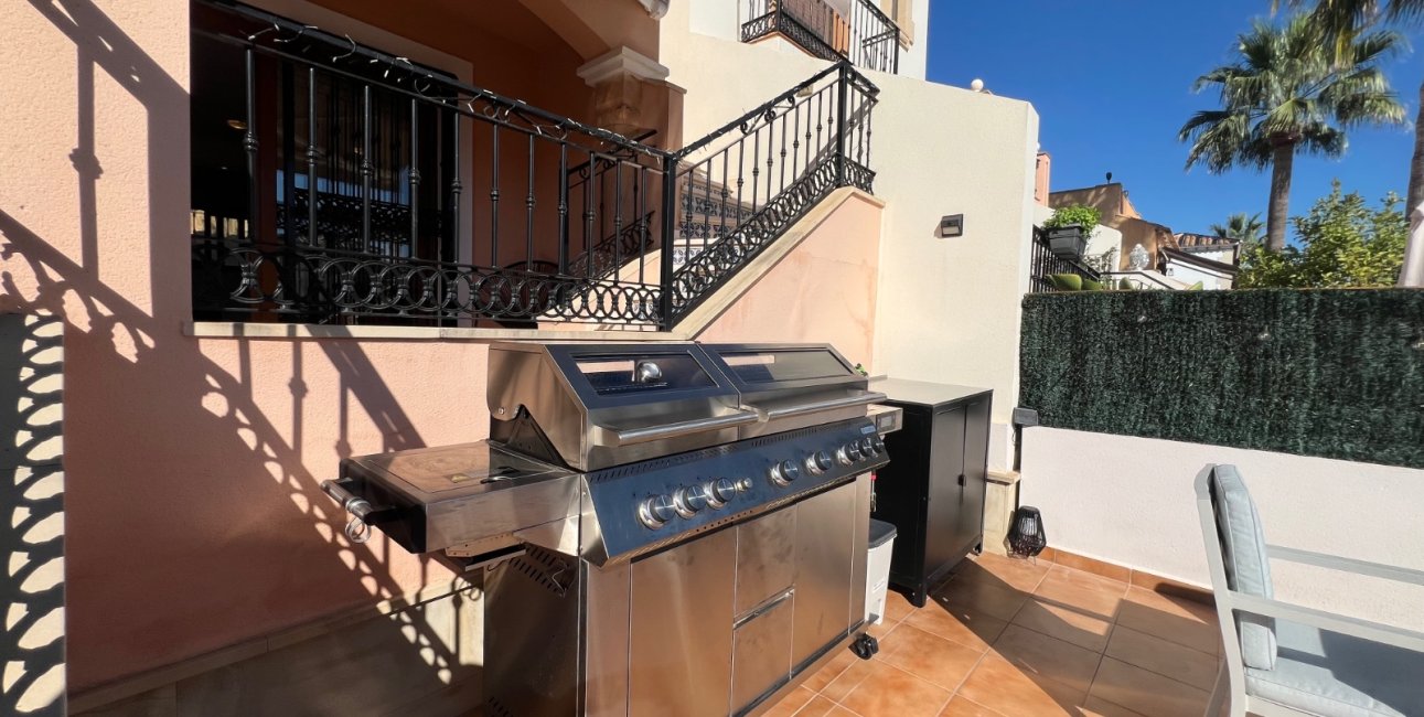 Resale - Bungalow -
Algorfa - La Finca Golf Resort