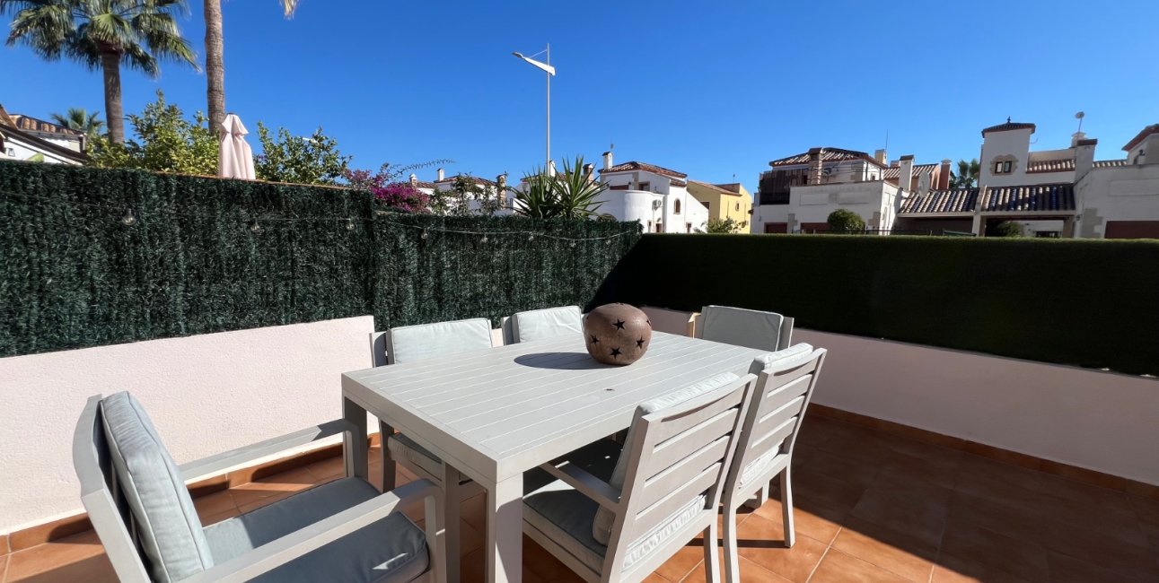 Resale - Bungalow -
Algorfa - La Finca Golf Resort