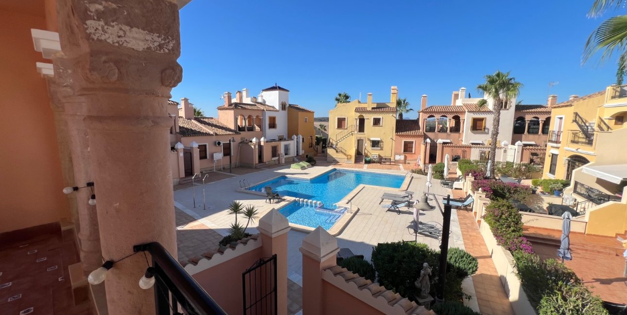 Resale - Bungalow -
Algorfa - La Finca Golf Resort