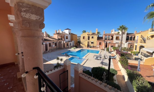 Resale - Bungalow -
Algorfa - La Finca Golf Resort