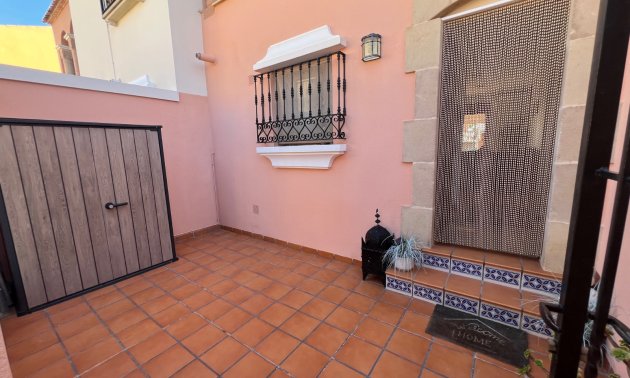 Resale - Bungalow -
Algorfa - La Finca Golf Resort