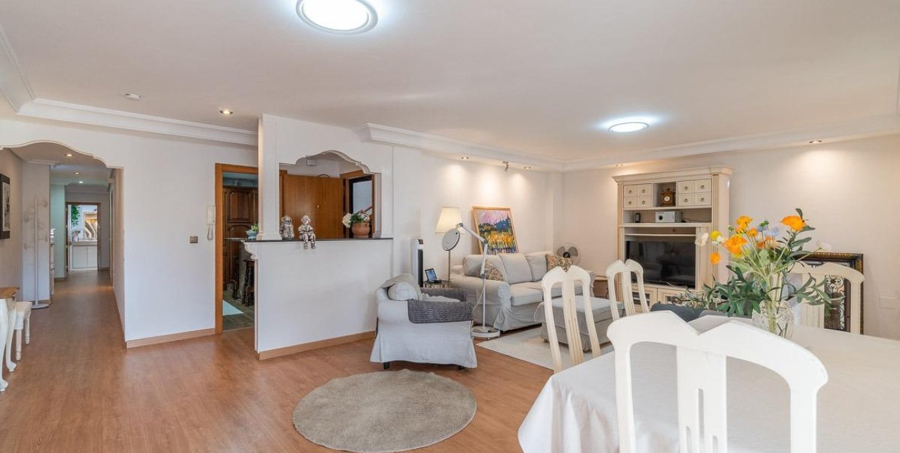 Resale - Penthouse -
Torrevieja - Centro