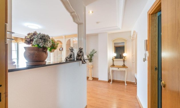 Resale - Penthouse -
Torrevieja - Centro