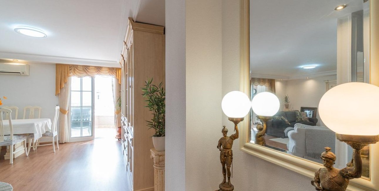 Resale - Penthouse -
Torrevieja - Centro