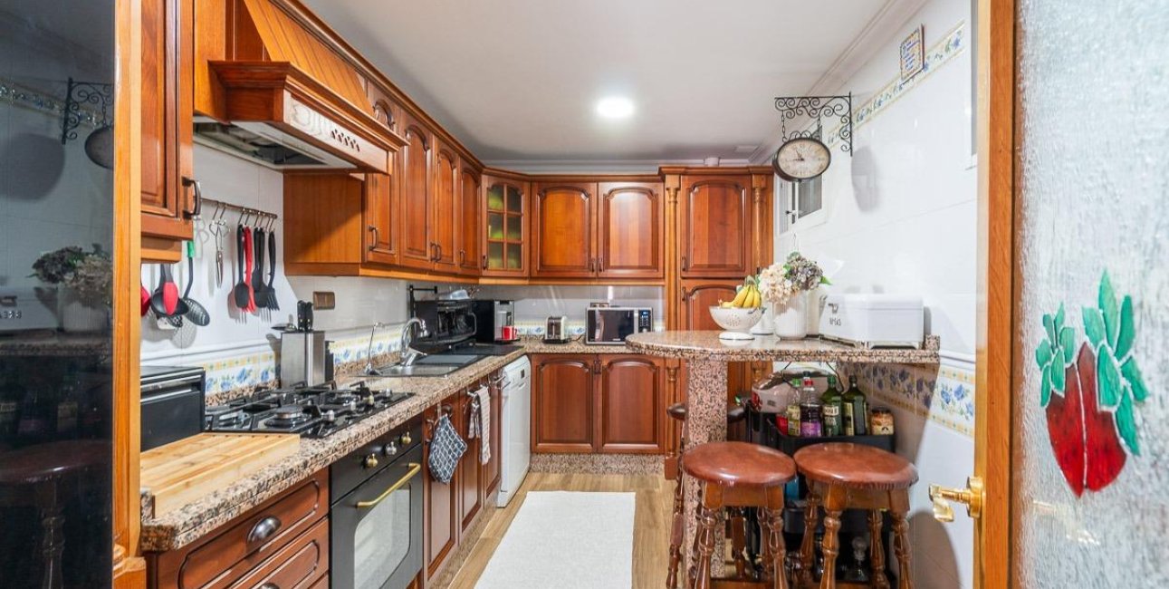 Resale - Penthouse -
Torrevieja - Centro