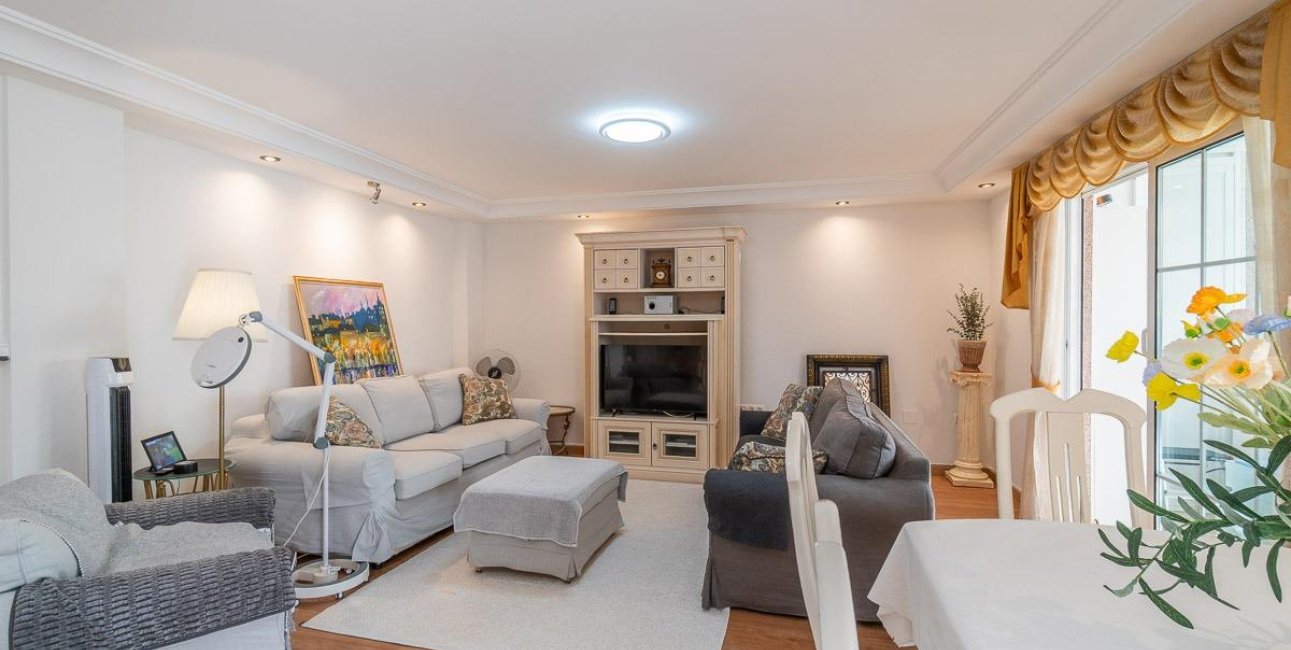 Resale - Penthouse -
Torrevieja - Centro