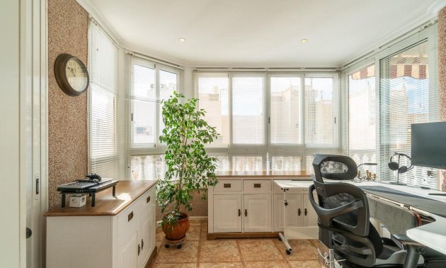 Resale - Penthouse -
Torrevieja - Centro