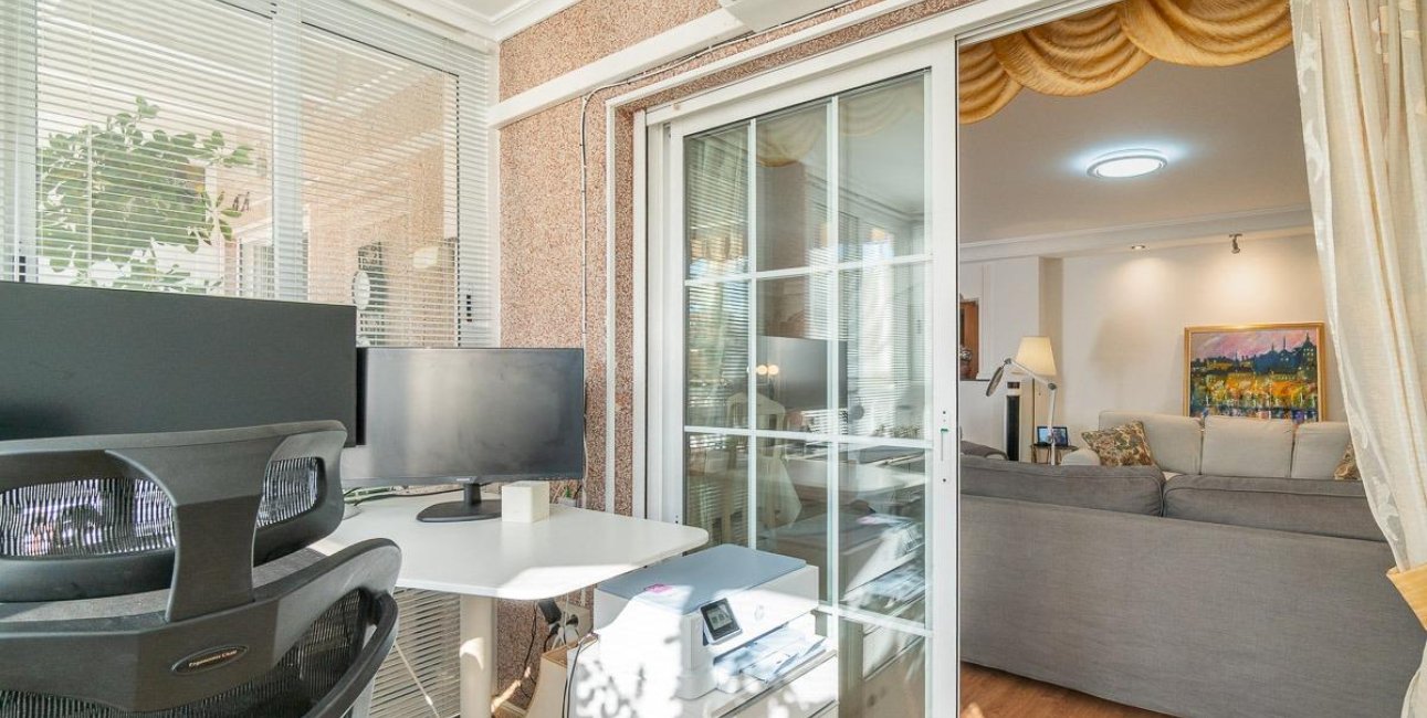 Resale - Penthouse -
Torrevieja - Centro