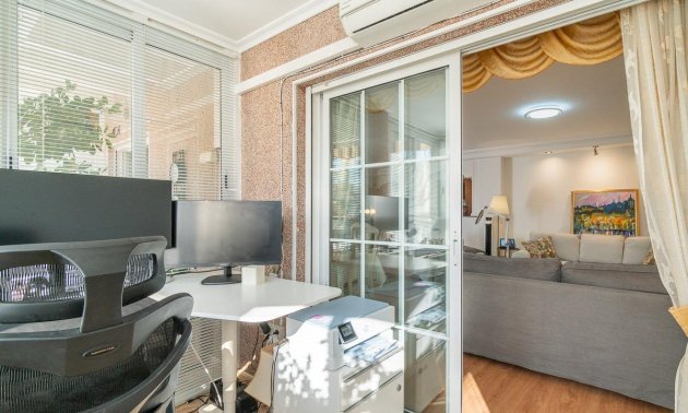 Resale - Penthouse -
Torrevieja - Centro