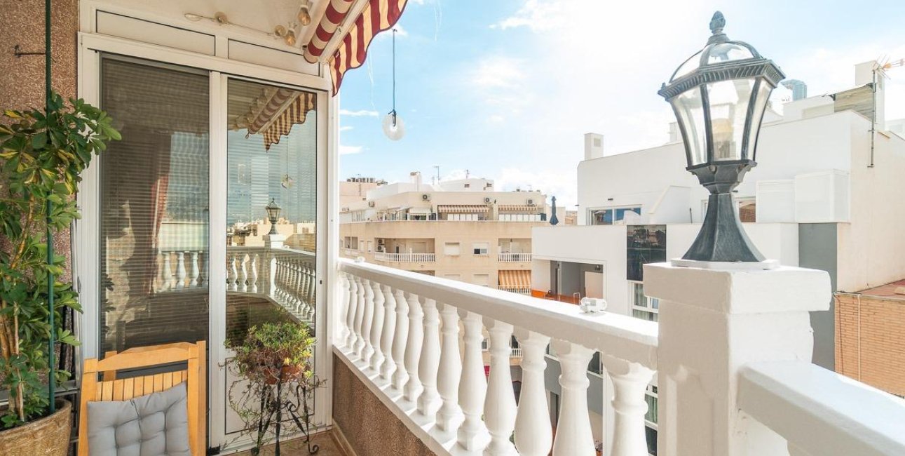 Resale - Penthouse -
Torrevieja - Centro