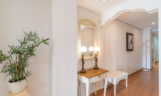 Resale - Penthouse -
Torrevieja - Centro