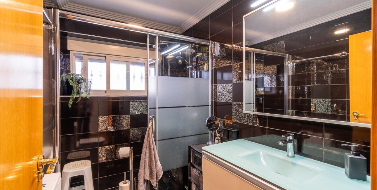 Resale - Penthouse -
Torrevieja - Centro