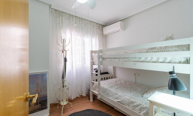 Resale - Penthouse -
Torrevieja - Centro